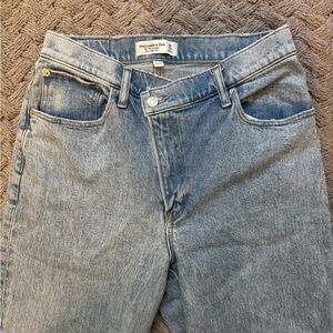 Abercrombie & Fitch Light Blue Curve Love High Rise Jeans